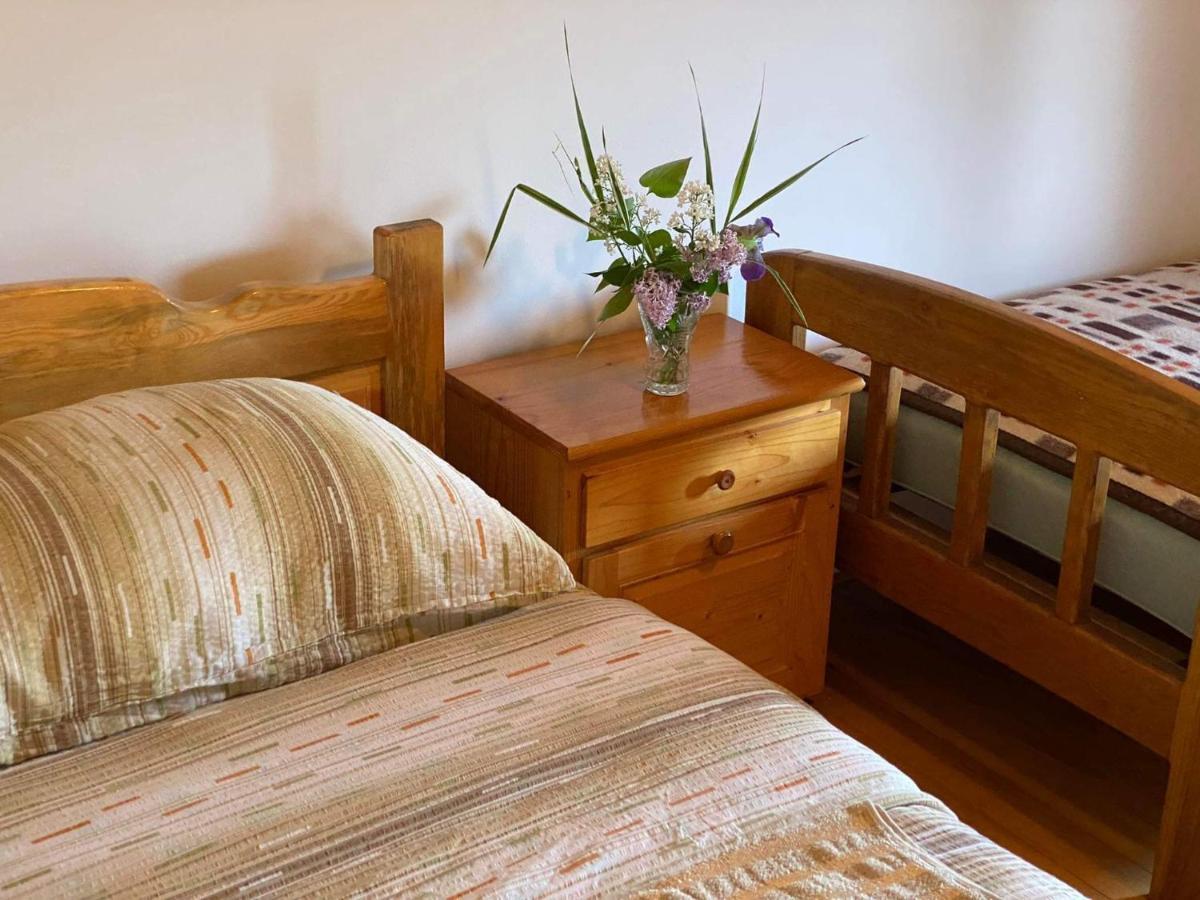 Mystic Forest Hostel มิโตรวัค ภายนอก รูปภาพ